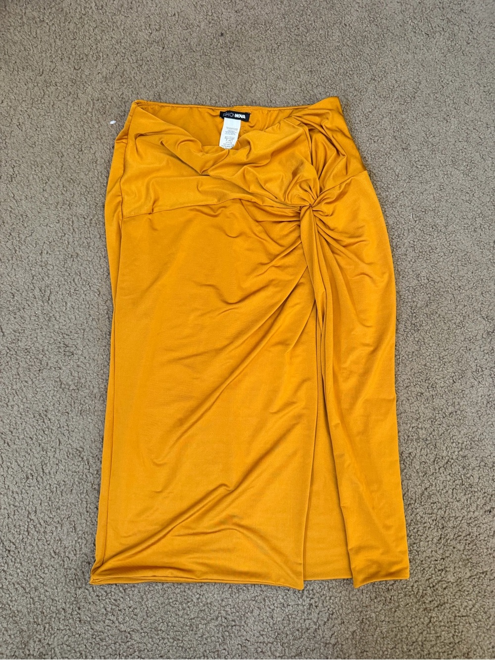 Fashion Nova skirt